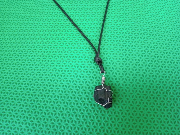 Colar de Pedra Turmalina Negra, Artesanal