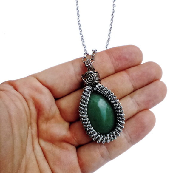 Colar Pingente Wire Wrap Quartzo Verde