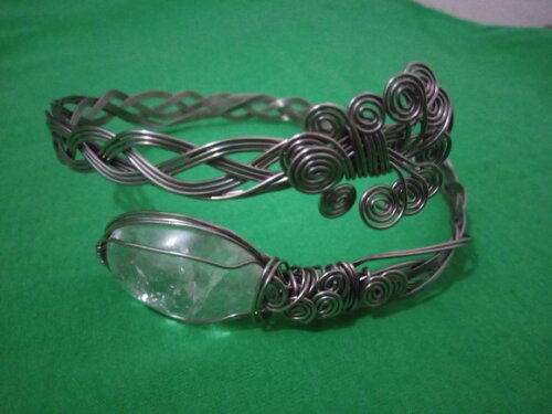 Bracelete de Aço Inox com Cristal de Quartzo