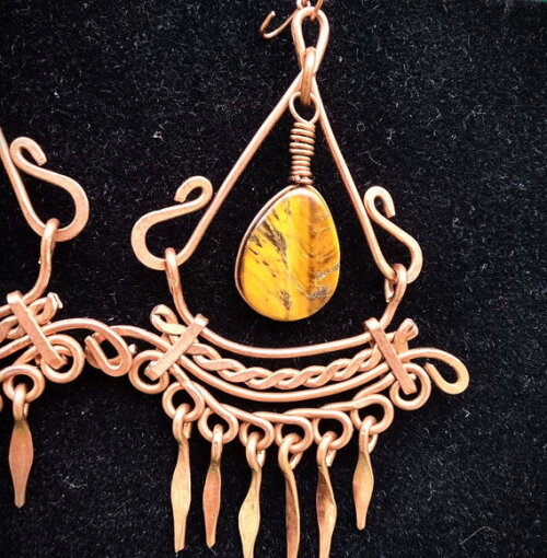 Brinco Filigrana, Cobre, Artesanal, Olho de Tigre