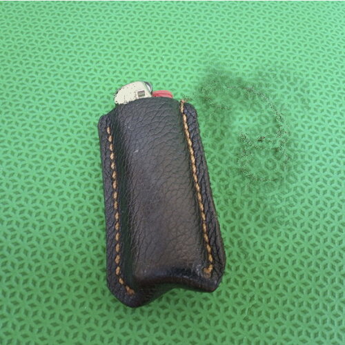 Capinha de Isqueiro Feita em Couro, Variedades