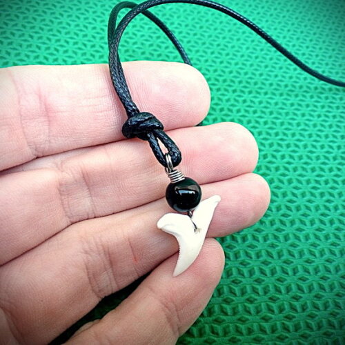 Colar Pingente Dente de Tubarão