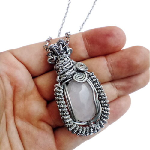 Colar Pingente Wire Wrap Quartzo Branco