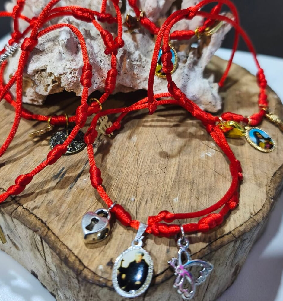 Pulseira Vermelha 7 nós