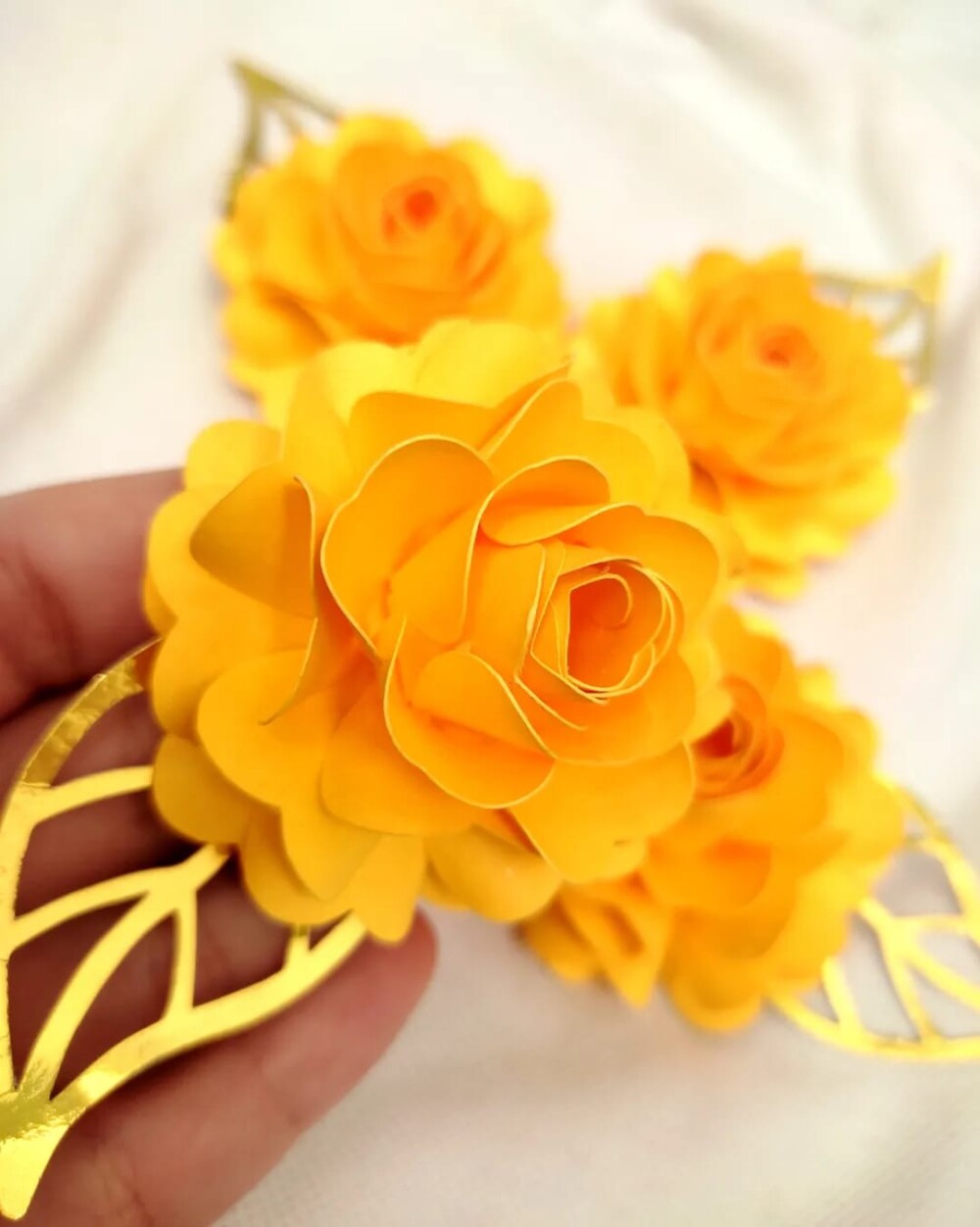 Flor de Papel para Topo de Bolo - PCT com 4 unidades