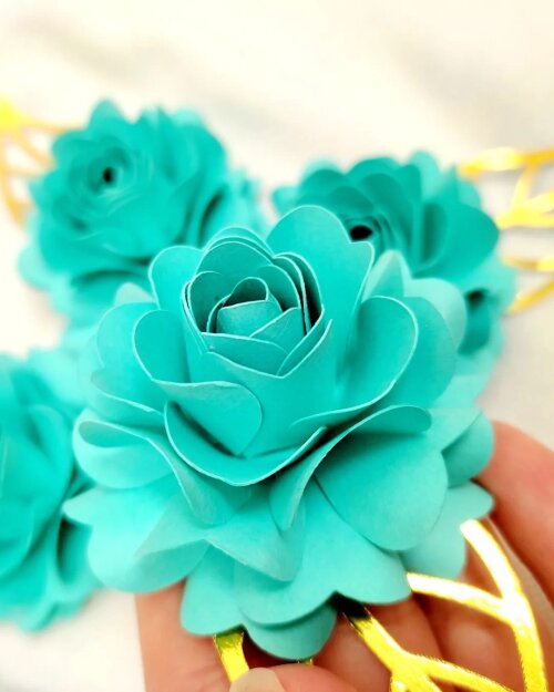 Flor de Papel para Topo de Bolo - PCT com 4 unidades