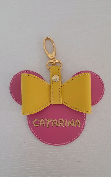 Chaveiro bordado MINNIE - com nome