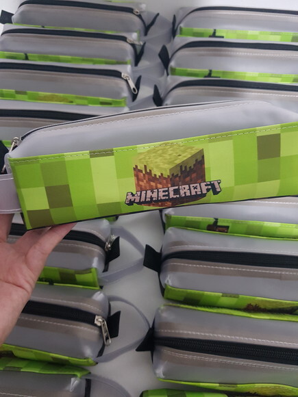 Estojo Box com visor