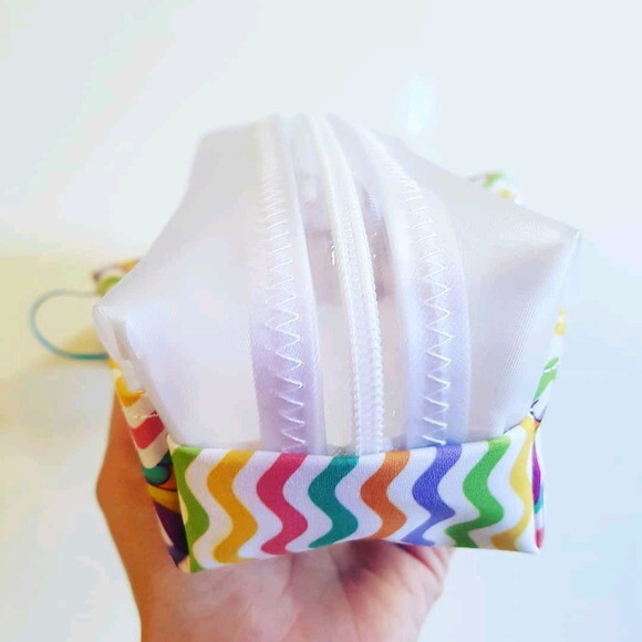 Estojo Box com visor