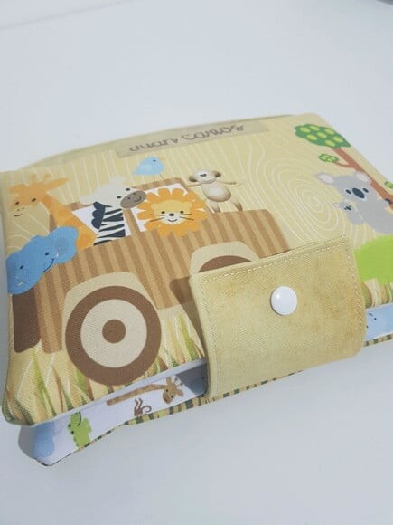 Kit higiene do bebê- Porta fraldas e lenço umedecido