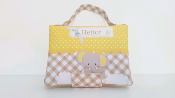 Kit higiene do bebê- Porta fraldas e lenço umedecido