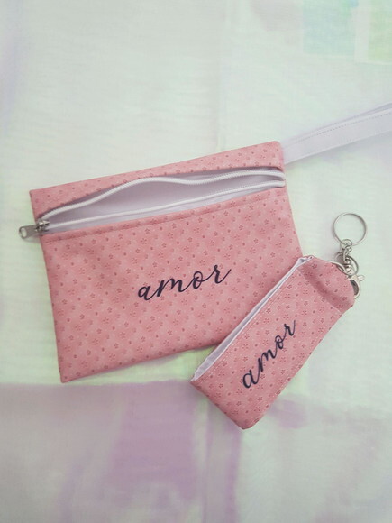 Kit necessaire e chaveiro Emoções