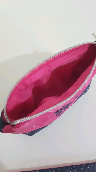 Kit necessaire e estojo de higiene