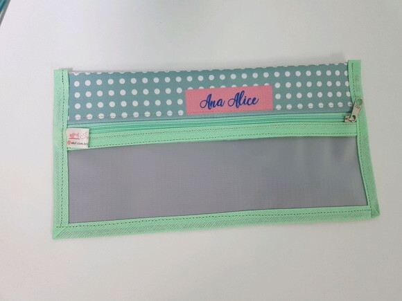 Kit necessaire e estojo de higiene