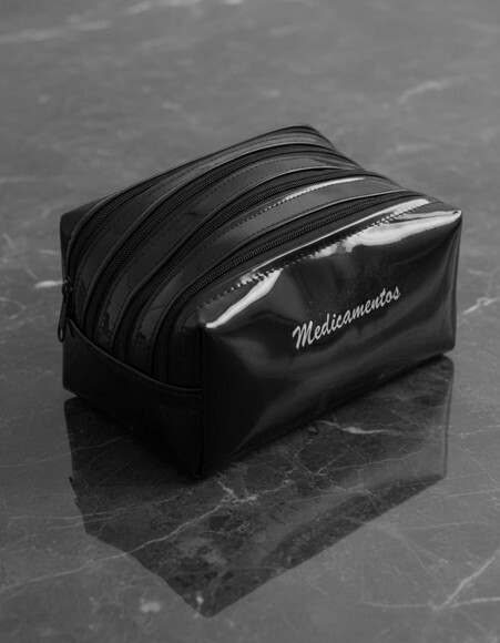 Necessaire com 4 Divisórias