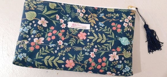 Necessaire G personalizada - floral verde