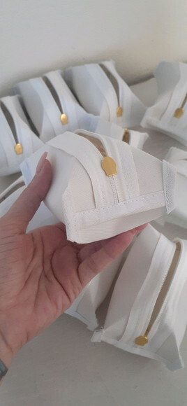 Necessaire mini box - branco e dourado