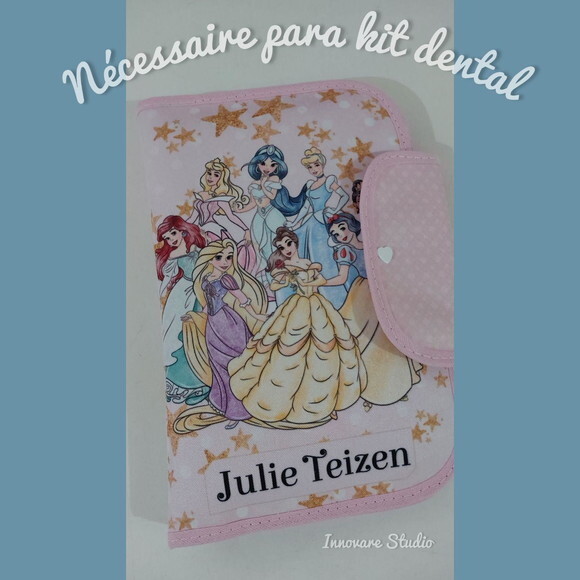 Necessaire para Kit Higiene - Princesas Aquarela