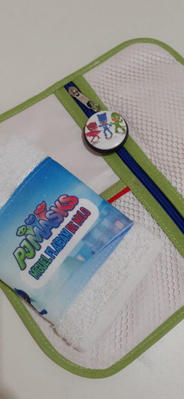 Necessaire para kit higiene com toalha