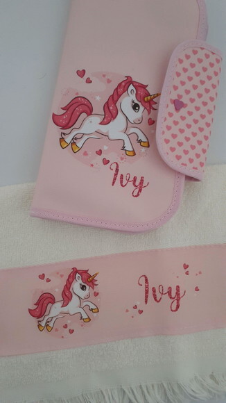 Necessaire para kit higiene com toalha