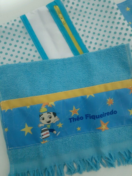 Necessaire para kit higiene com toalha