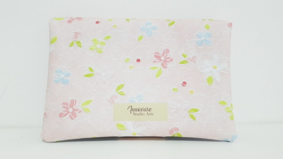 Necessaire para kit higiene com toalha