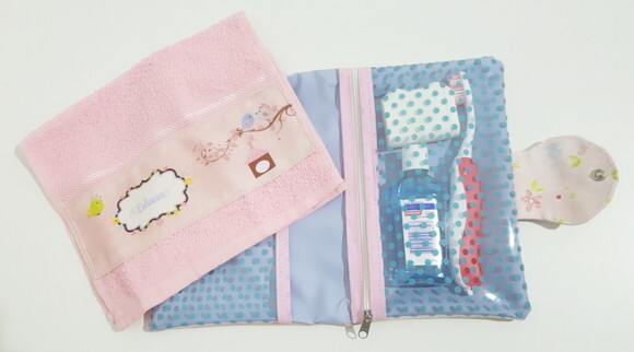 Necessaire para kit higiene com toalha