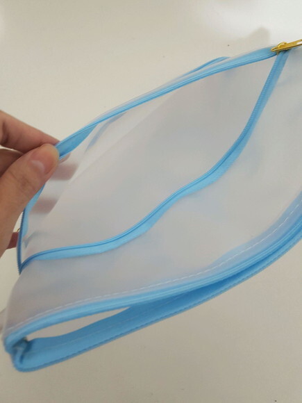 Necessaire plástica organizadora