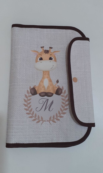 PORTA DOCUMENTOS INFANTIL - GIRAFINHA
