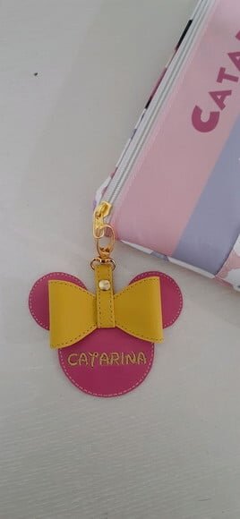 Chaveiro bordado MINNIE - com nome