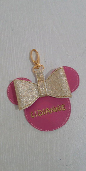 Chaveiro bordado MINNIE - com nome