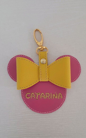 Chaveiro bordado MINNIE - com nome