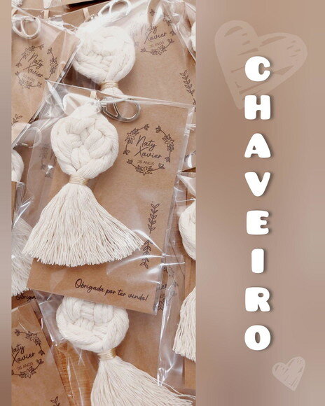 Chaveiro em Macramé - Aniversário
