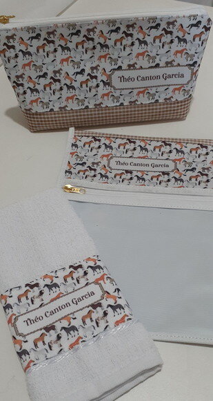 Kit escolar personalizado- cavalos