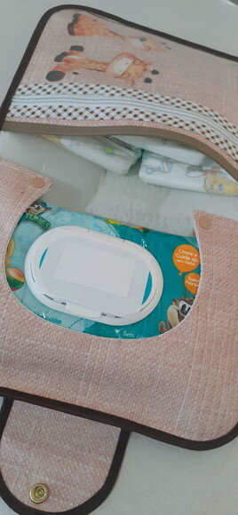 Kit higiene do bebê- Porta fraldas e lenço umedecido