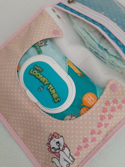 Kit higiene do bebê- Porta fraldas e lenço umedecido