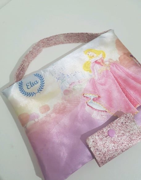 Kit higiene do bebê- Porta fraldas e lenço umedecido