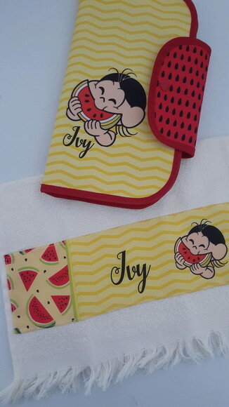 Necessaire para kit higiene com toalha