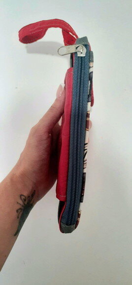 Porta Celular e documentos - 3 bolsos