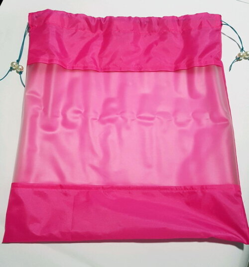 Saquinho prático com visor