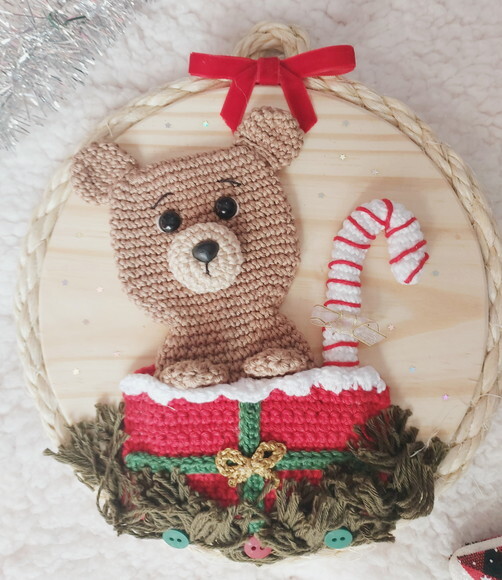 Placa Decorativa de Natal - Urso Presente