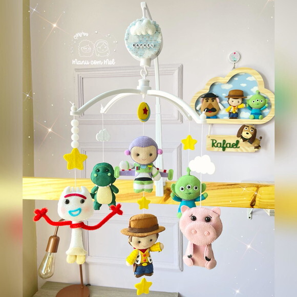 Kit Enfeite de Porta + Móbile de Berço Toy Story