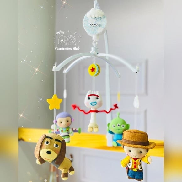 Móbile Musical Toy Story