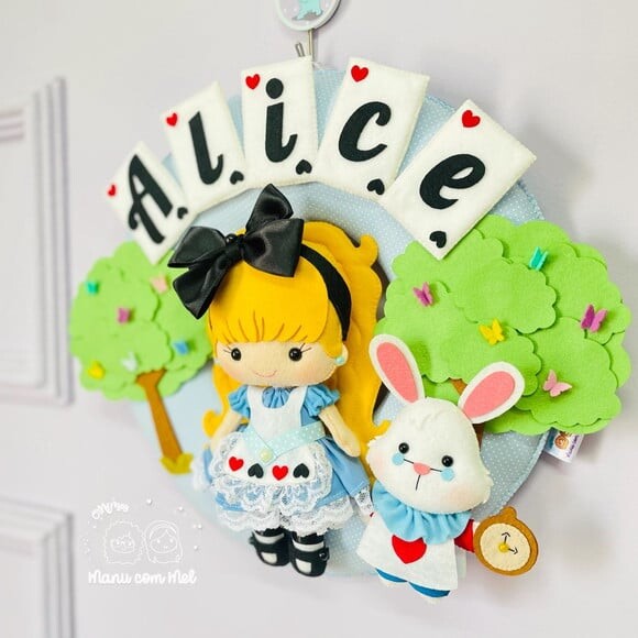 Enfeite de Porta Maternidade Alice no País das Maravilhas