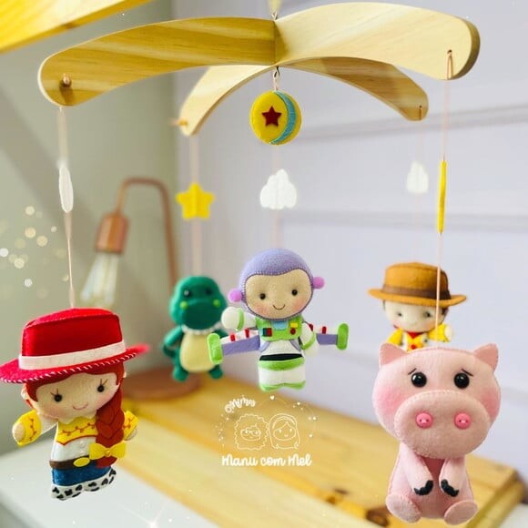 Móbile de Madeira Toy Story