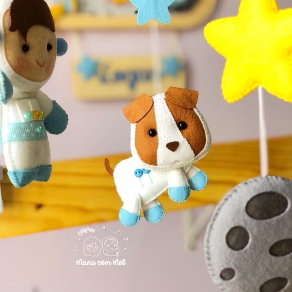 Móbile Musical Astronauta Menino