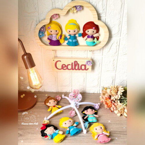 Kit Enfeite de Porta + Móbile de Berço Princesas
