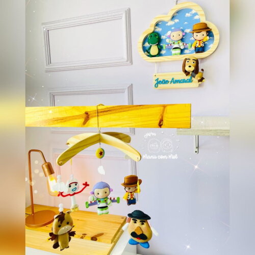 Kit Móbile + Enfeite de Porta Madeira Pinus Toy Story