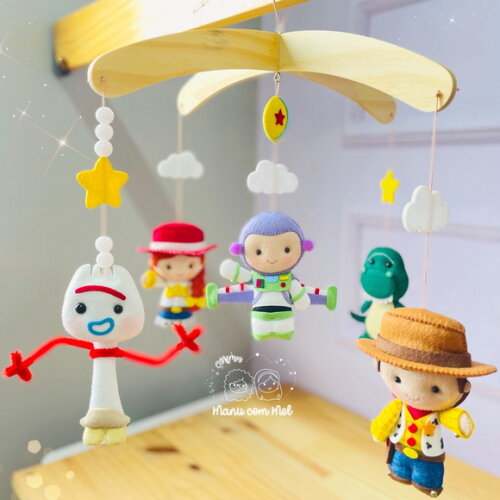 Móbile de Madeira Toy Story