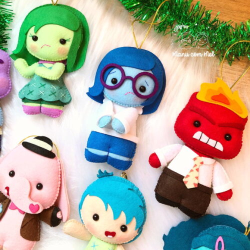 Pingentes de Natal Divertida Mente